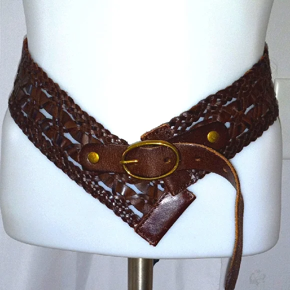 Linea Pelle | Accessories | Linea Pelle Medium Brown Leather  display picture 1